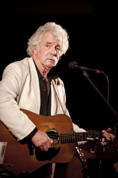 Tom Rush. Photo by Steve Covault.