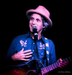 Steve Poltz. Photo by Chris LeDrew.