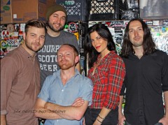 Tristan Prettyman Band. Photo by Dan Chusid.