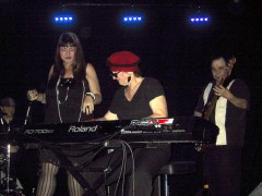 Candye with Sue Palmer. Photo by Dennis Andersen.